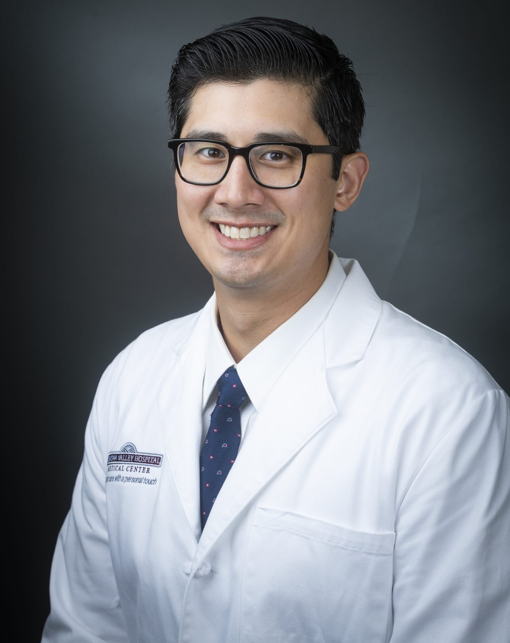 Dr. Douglas Nestorovski, MD | Sports and Knee and Hip Surgeon in Pomona, CA